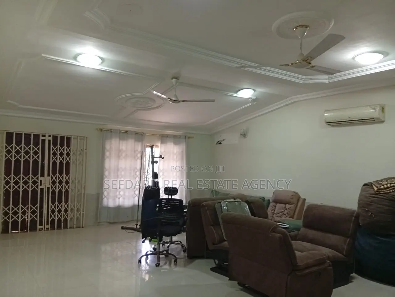 5bdrm House in Adenta for sale
