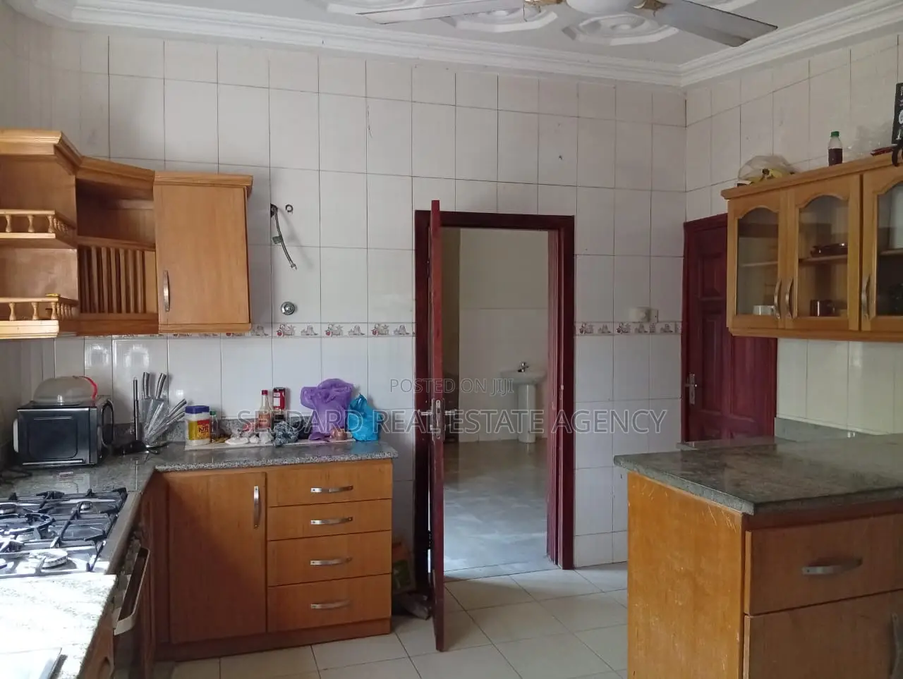 5bdrm House in Adenta for sale