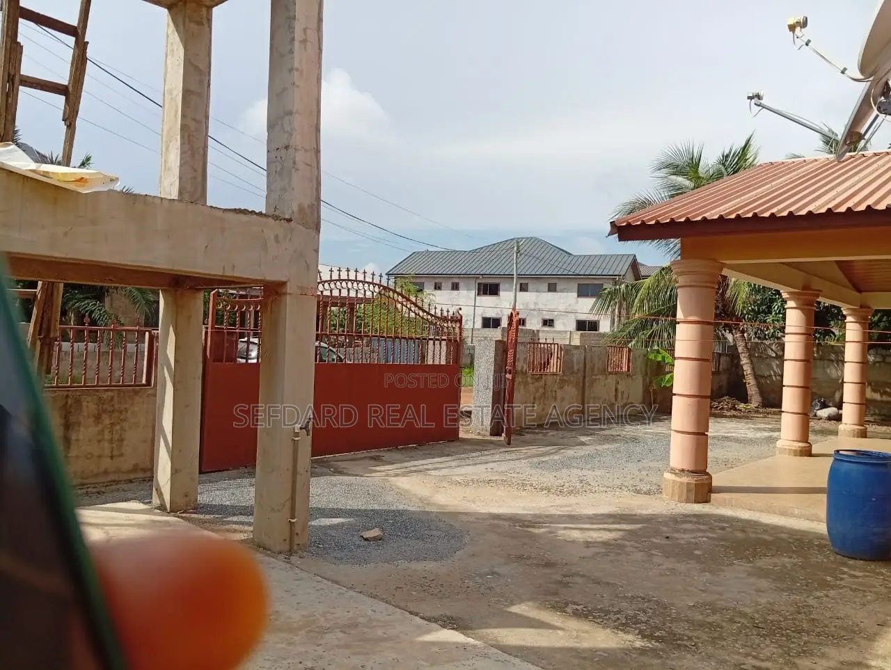 5bdrm House in Adenta for sale