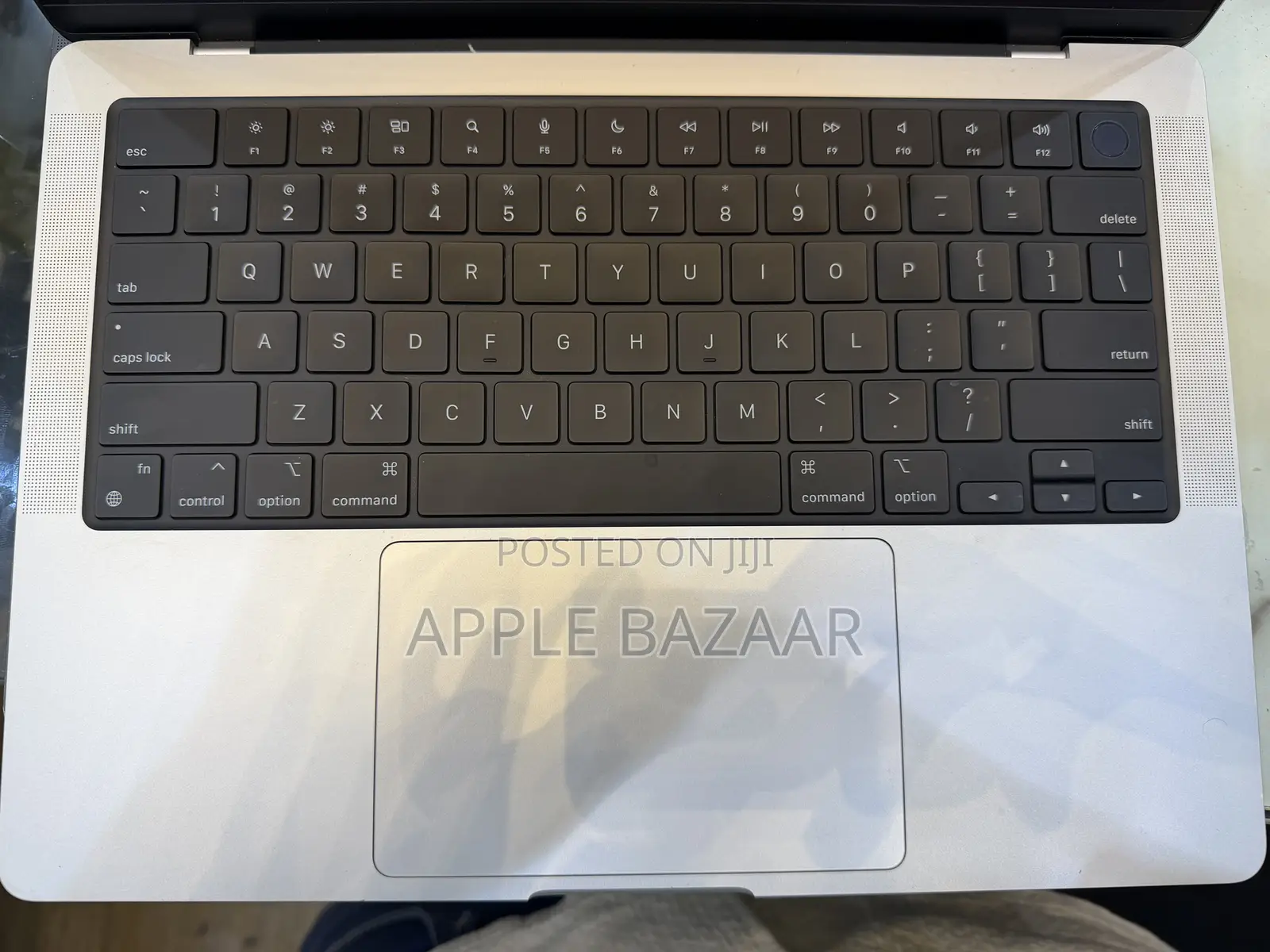 Apple MacBook Pro 2023 M3 Pro 14-inch 18GB Apple M3 Pro SSD 512GB