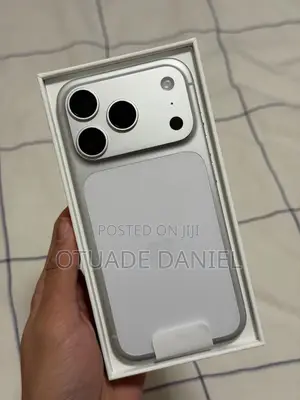 New Apple iPhone 17 Pro Max 1 TB Silver