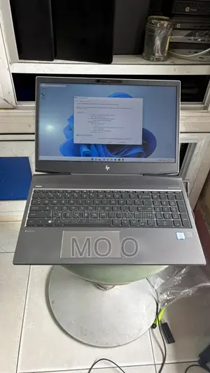 Laptop HP ZBook 15u G5 16GB Intel Core i7 SSD 256GB