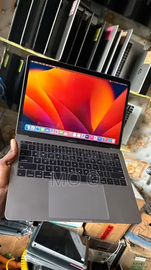 Laptop Apple MacBook Pro 2017 8GB Intel Core i5 SSD 256GB