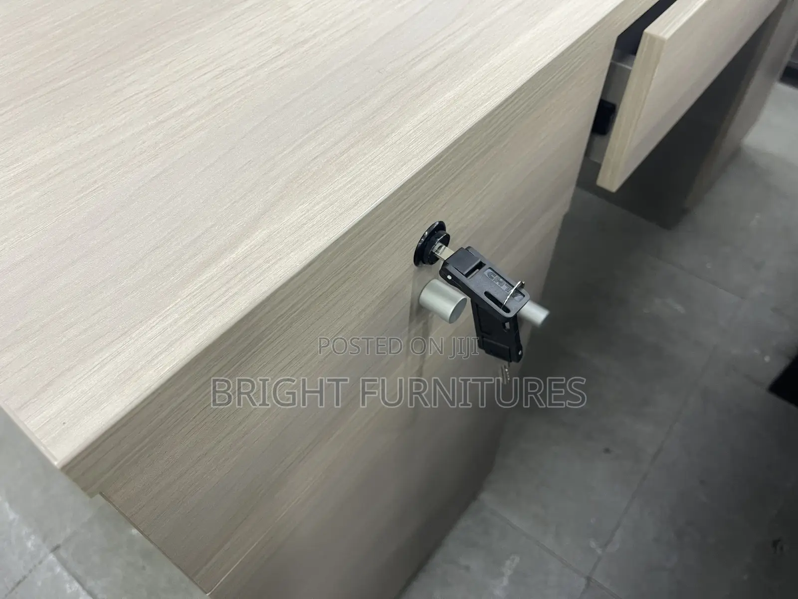 Quality and Affordable Office Desk