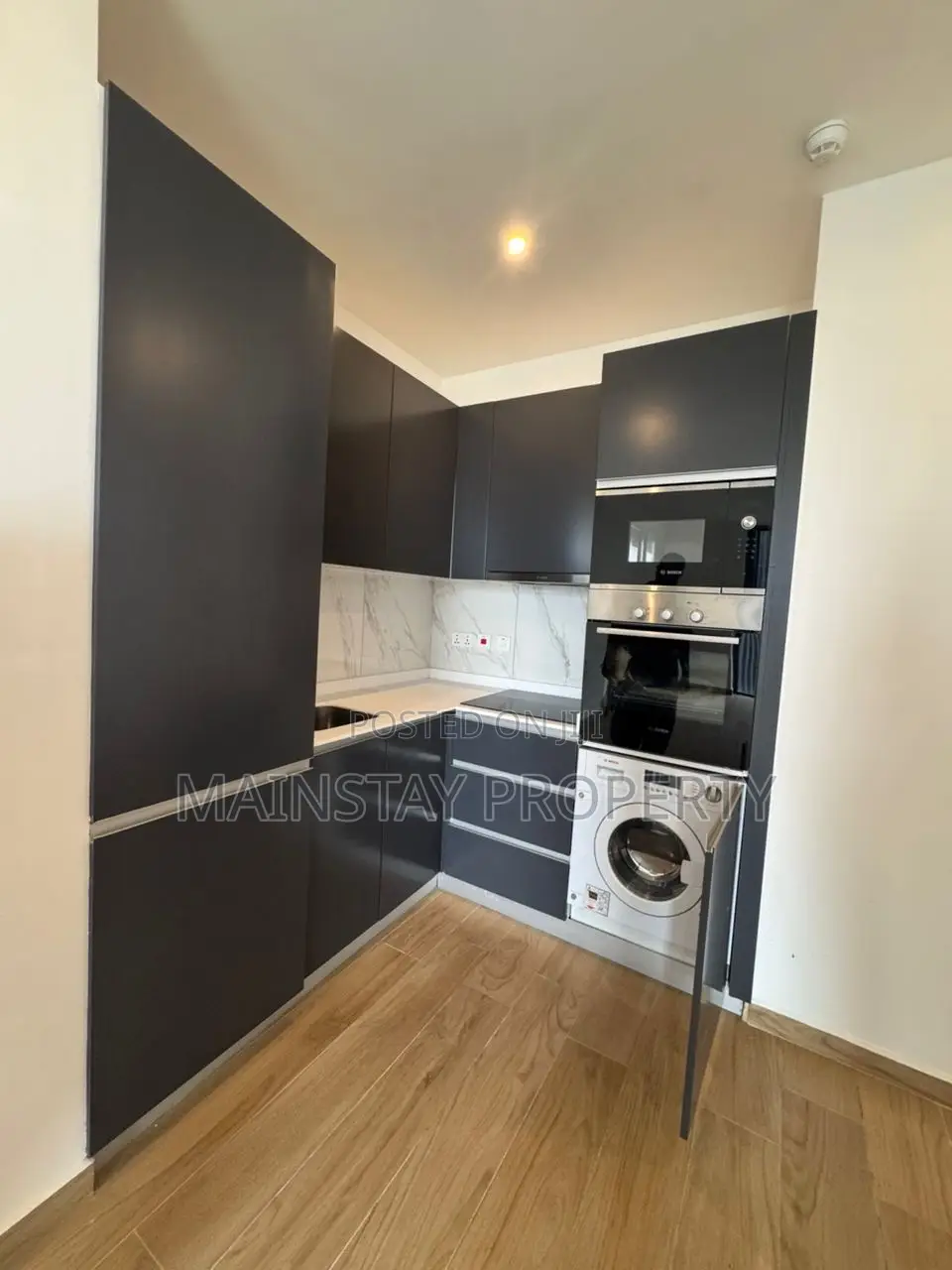 1bdrm Apartment in Mainstay Estates, Airport Residential Area for rent