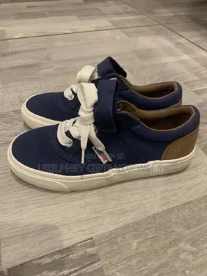 Kids Sneakers Size 32