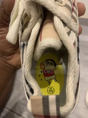 Burberry Kids Sneakers Size 25