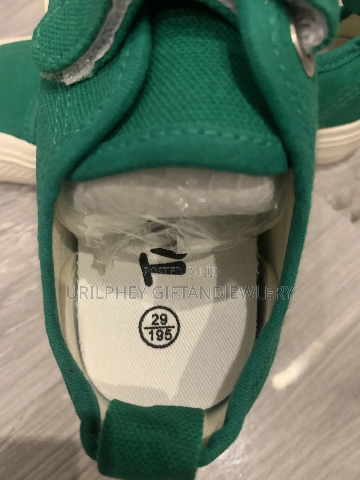 Emerald Green Canvas Retro Sneakers – Square Toe