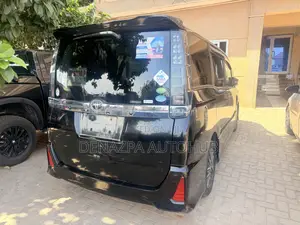 Toyota Voxy SV Premium 2014 Black