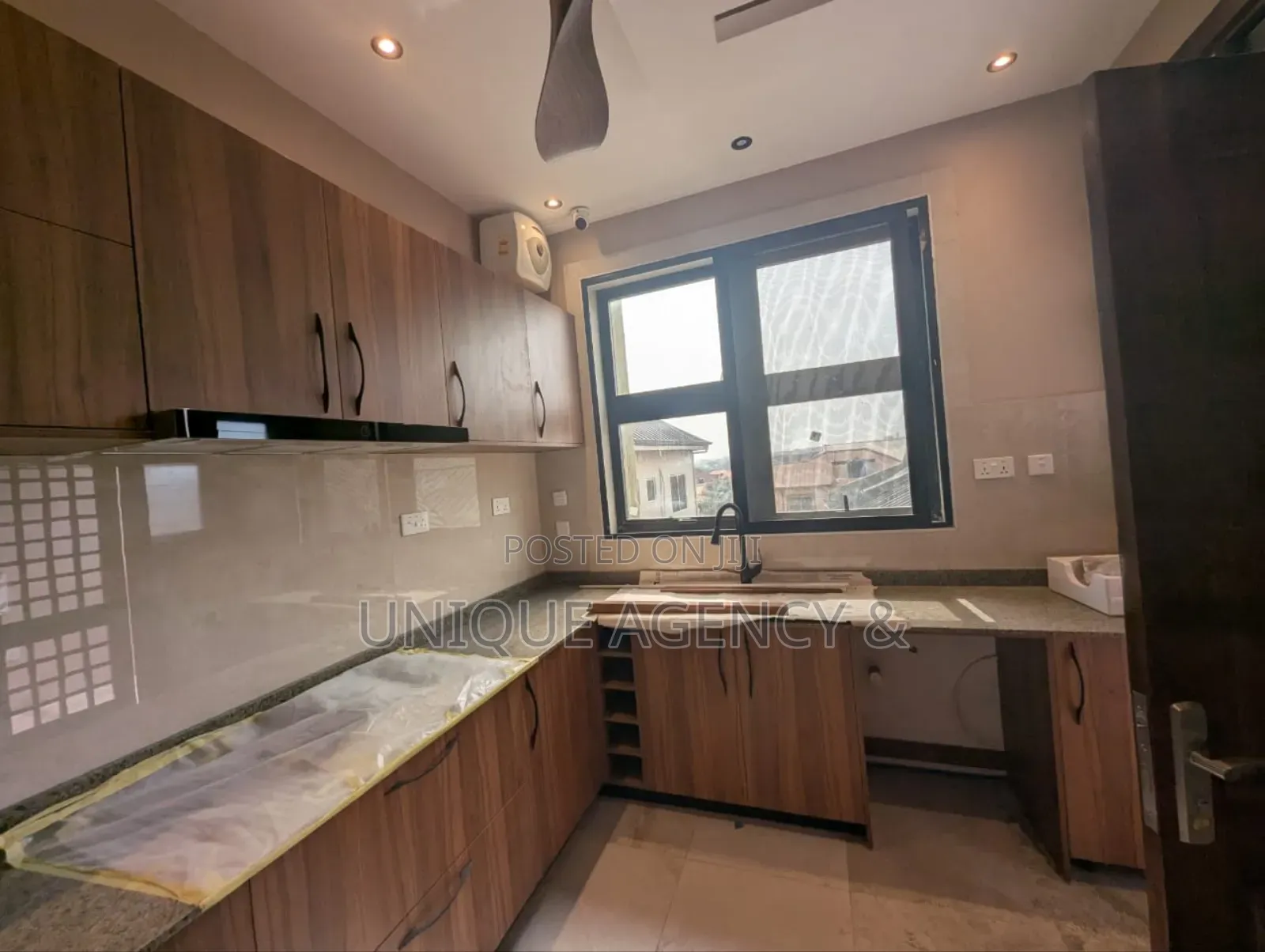 Furnished 4bdrm Duplex in Spintex for rent