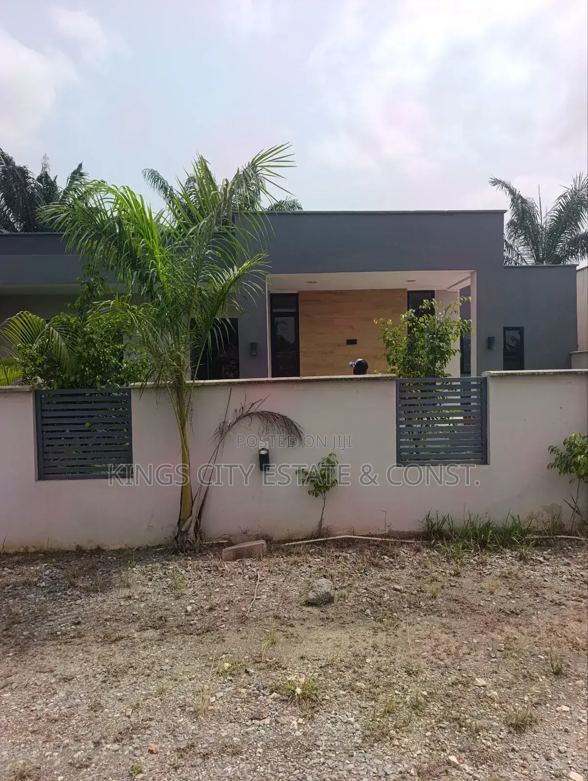 3bdrm House in China-Mall, Amasaman for sale