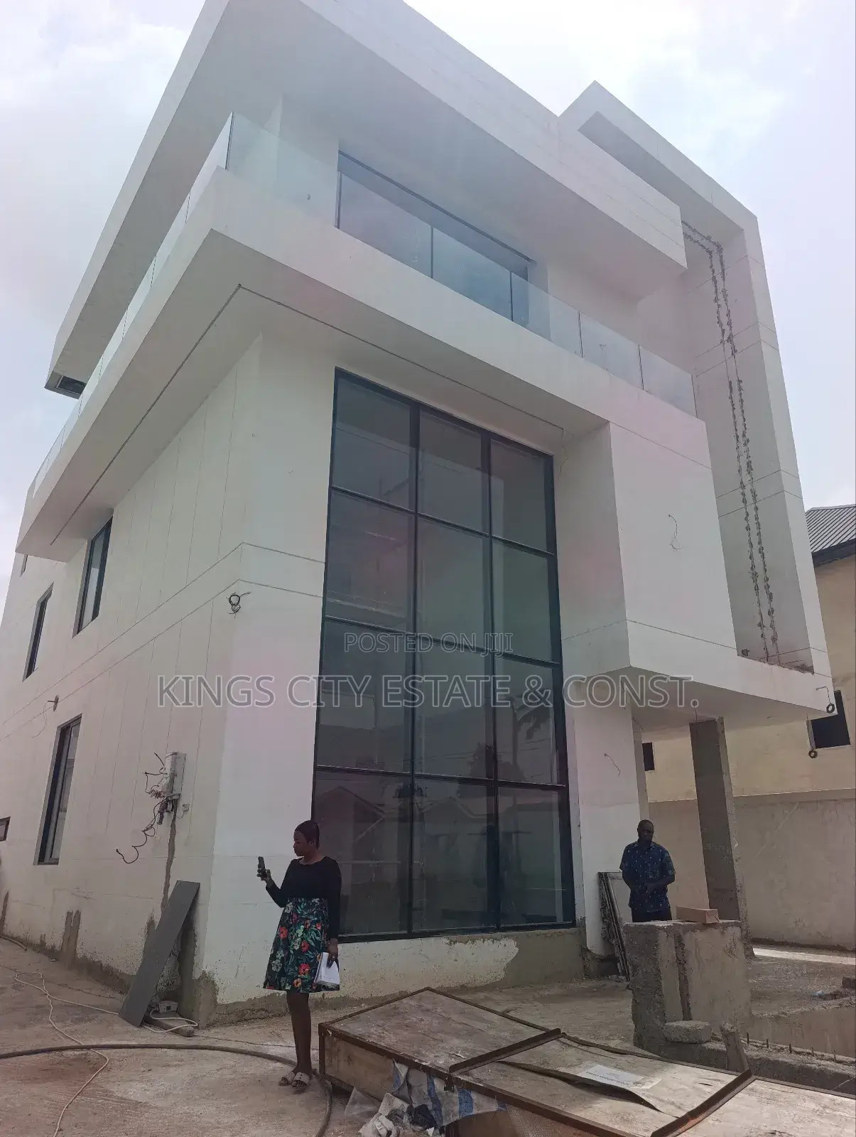 Furnished 5bdrm Mansion in Tantra Rd, Achimota for sale