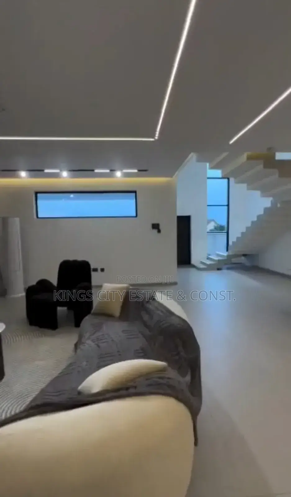Furnished 5bdrm Mansion in Tantra Rd, Achimota for sale