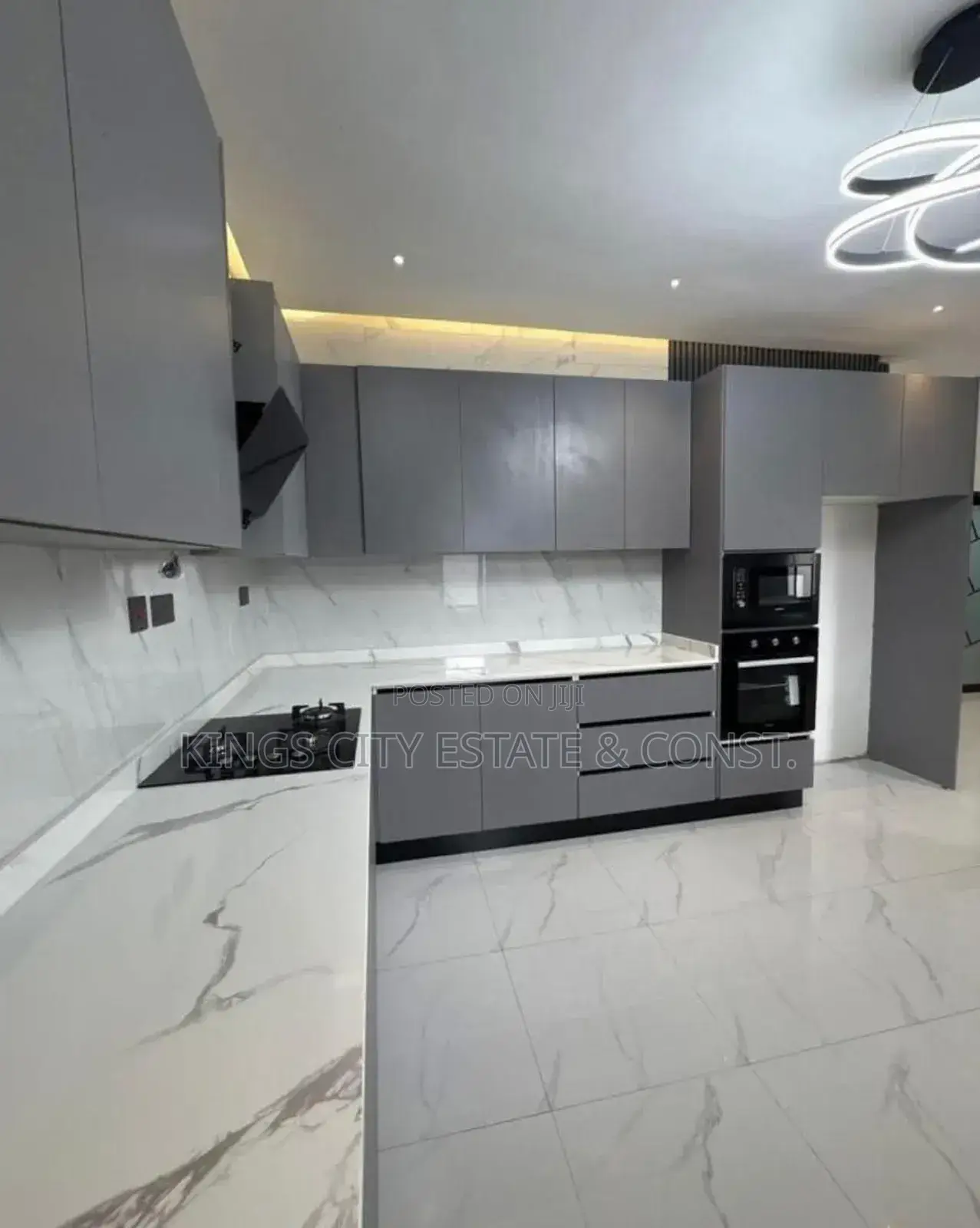 Furnished 5bdrm Mansion in Tantra Rd, Achimota for sale