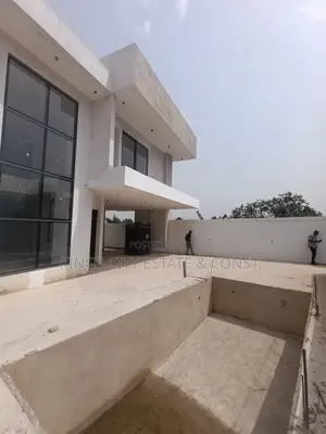 Furnished 4bdrm House in Food-Yard, Ashomang Estate for sale