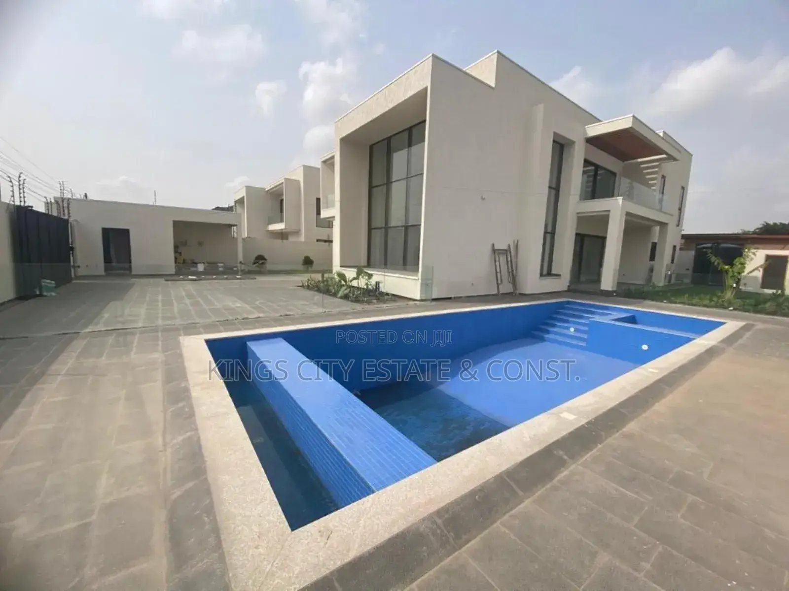 Furnished 4bdrm House in Food-Yard, Ashomang Estate for sale