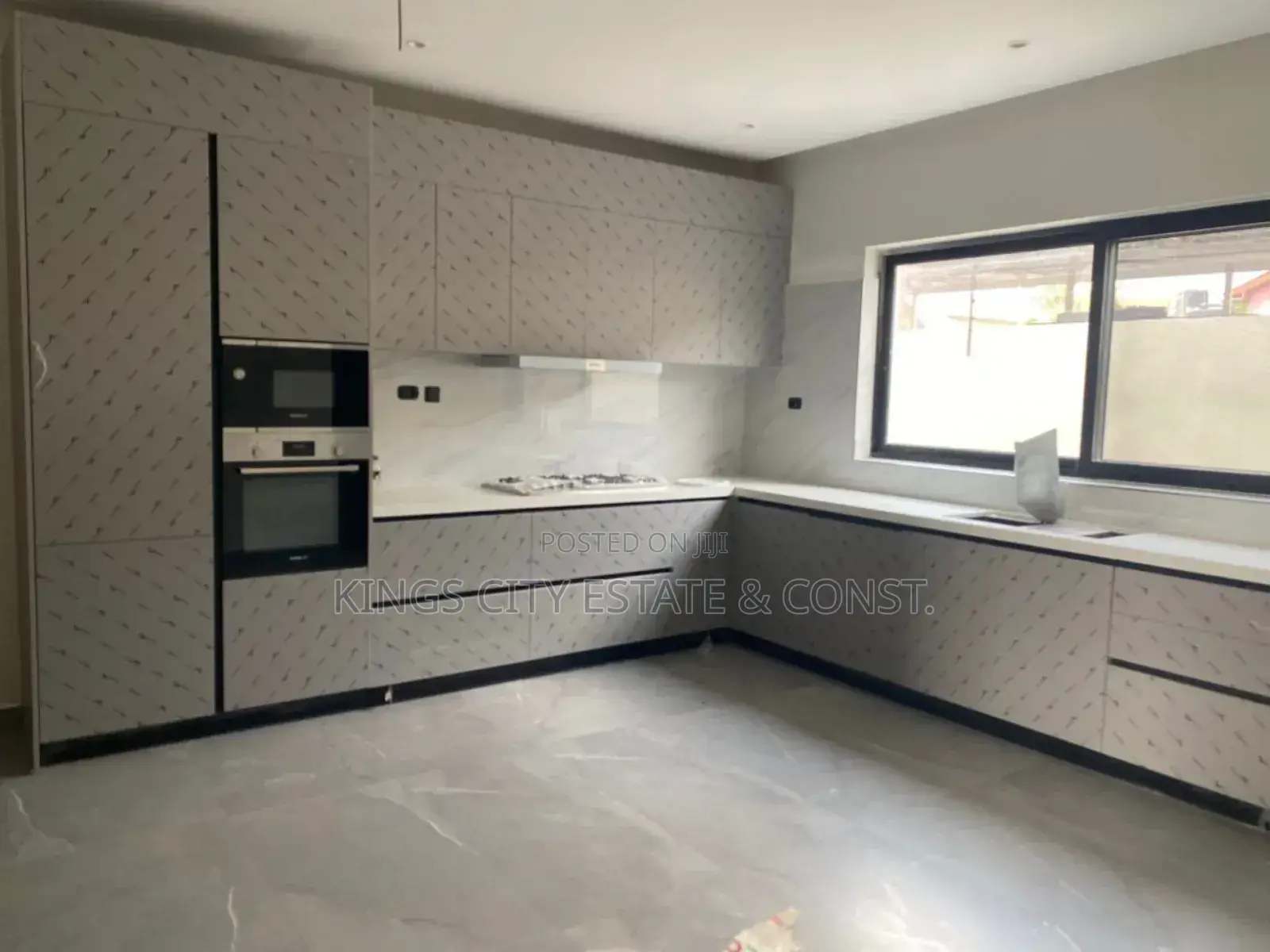 Furnished 4bdrm House in Food-Yard, Ashomang Estate for sale