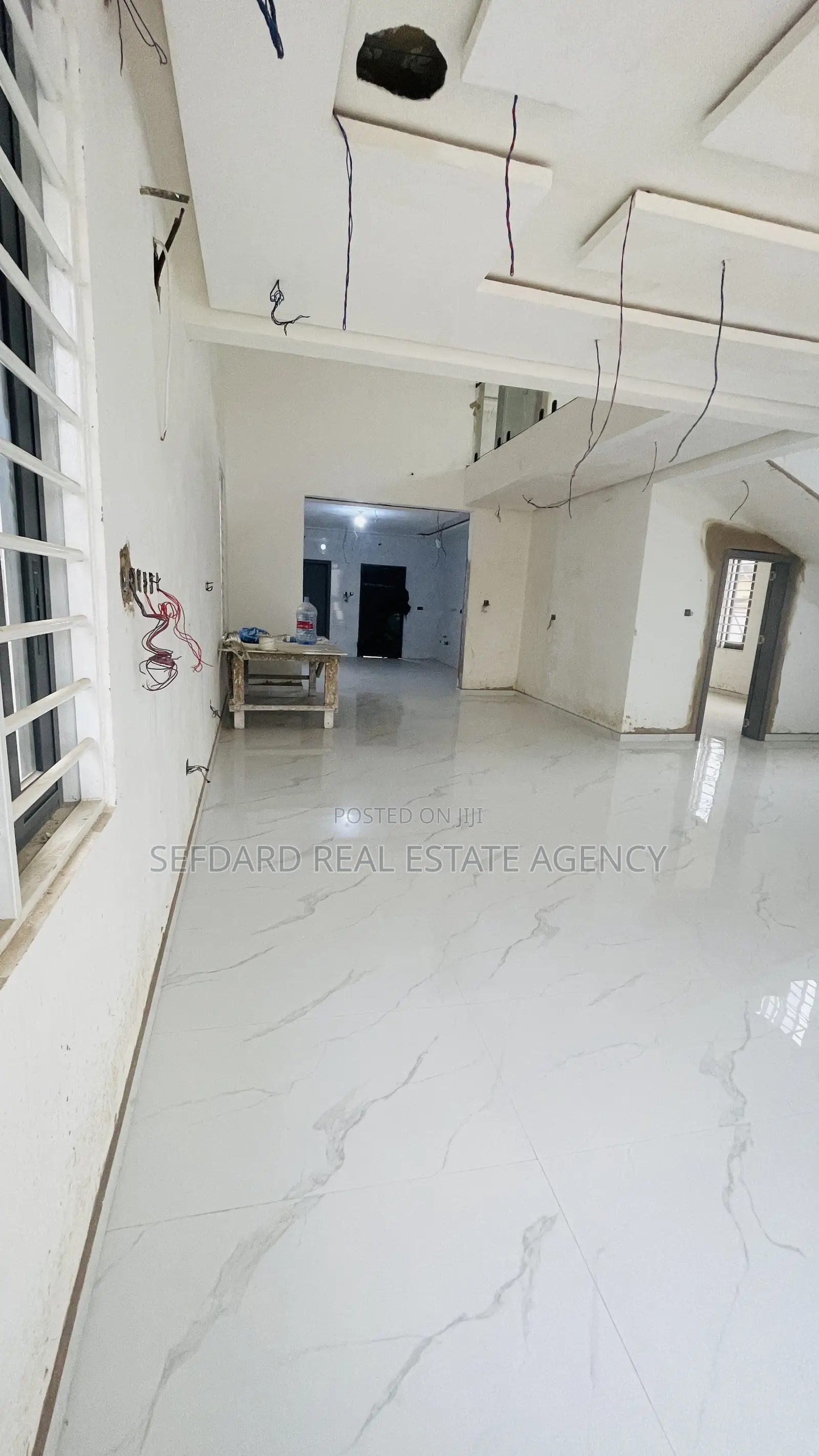 4bdrm Duplex in Ofankor for sale
