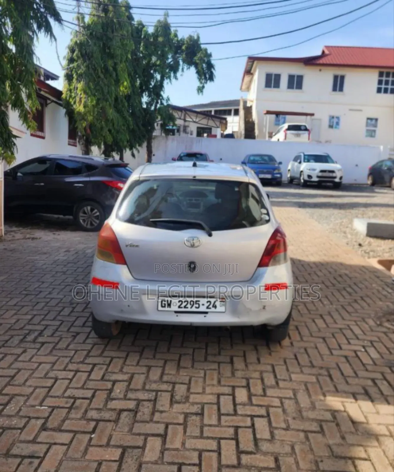 Toyota Vitz 2010 Gray