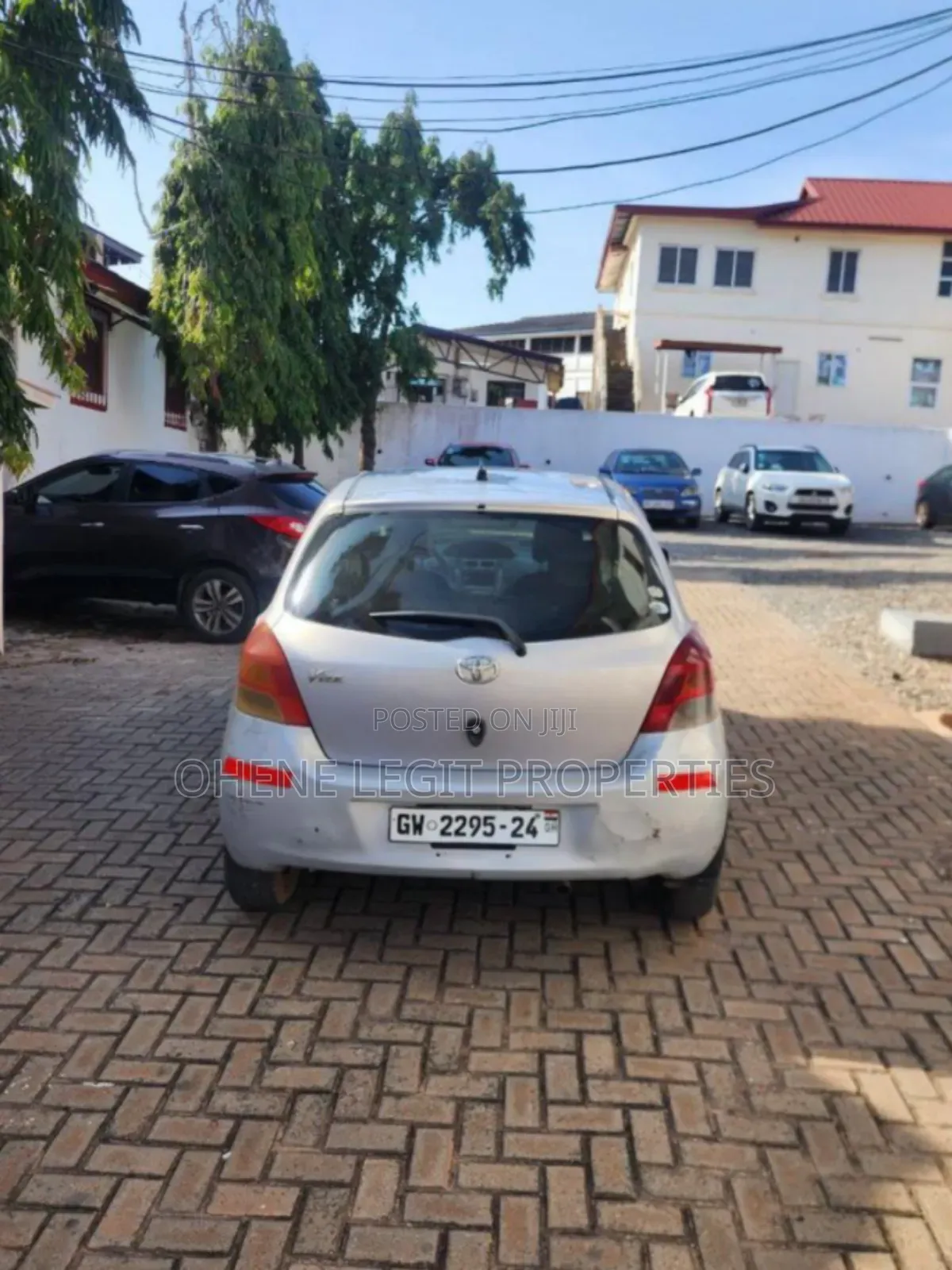Toyota Vitz 2010 Gray