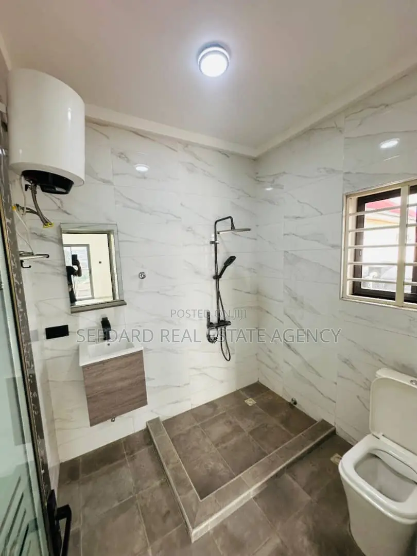 4bdrm Duplex in Pokuase for sale