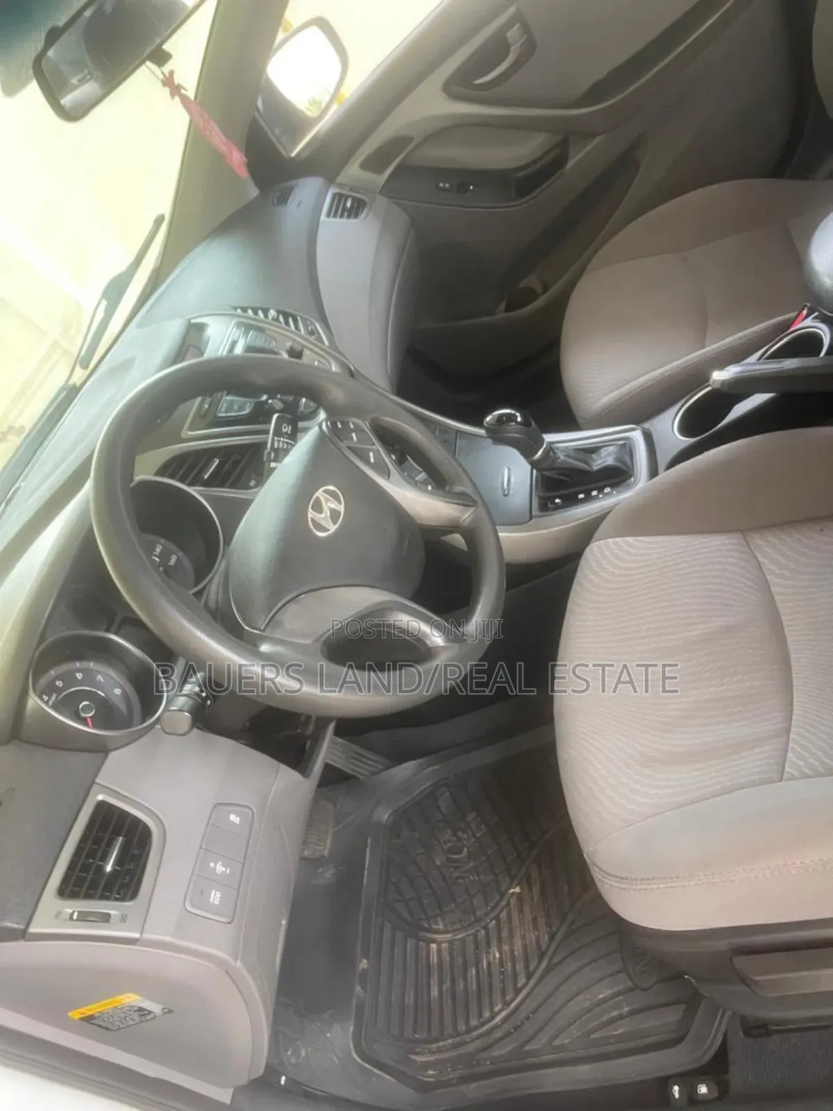 Hyundai Elantra 2016 White