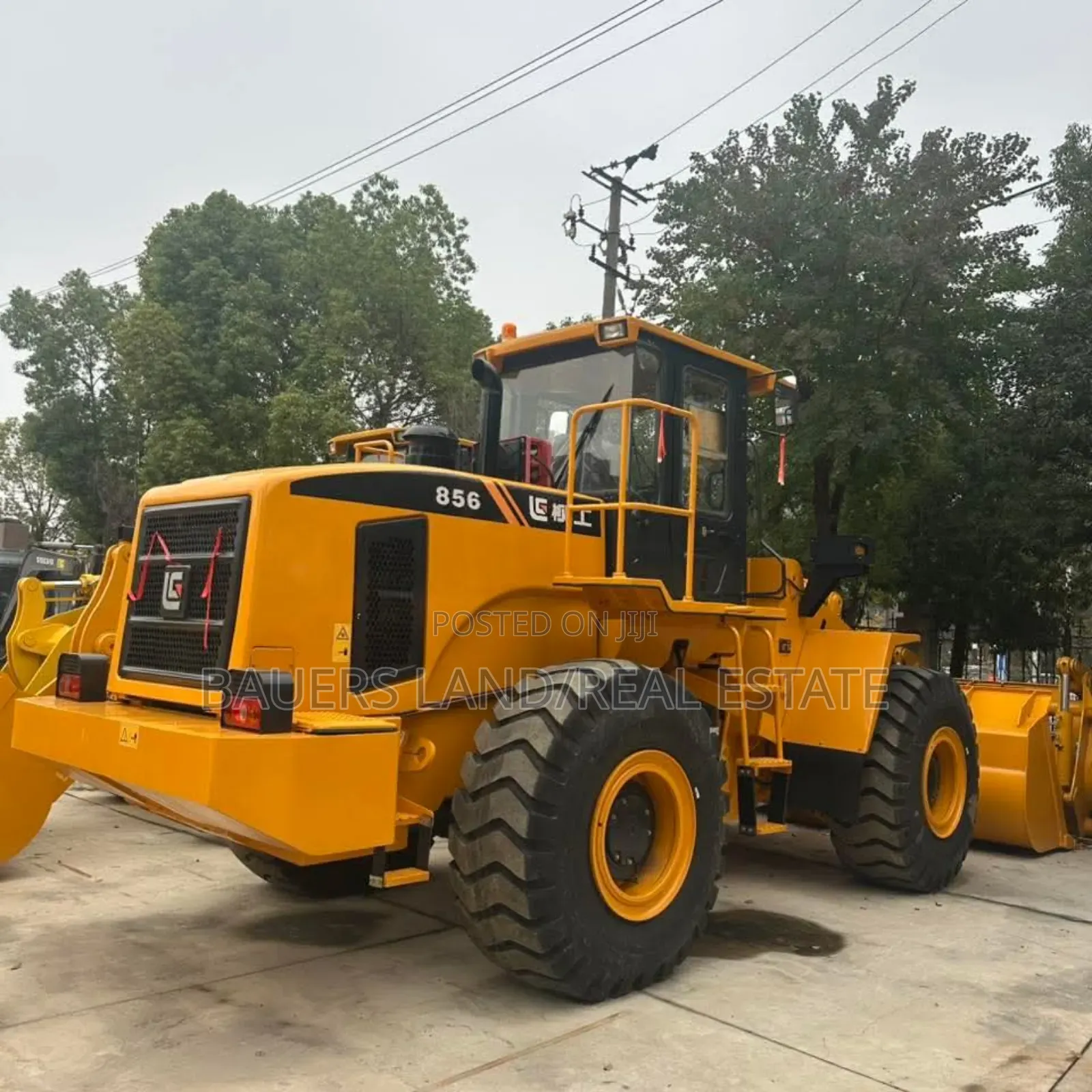Used Excavators, Loaders, Bulldozers, Road Rollers, Motor Grader.