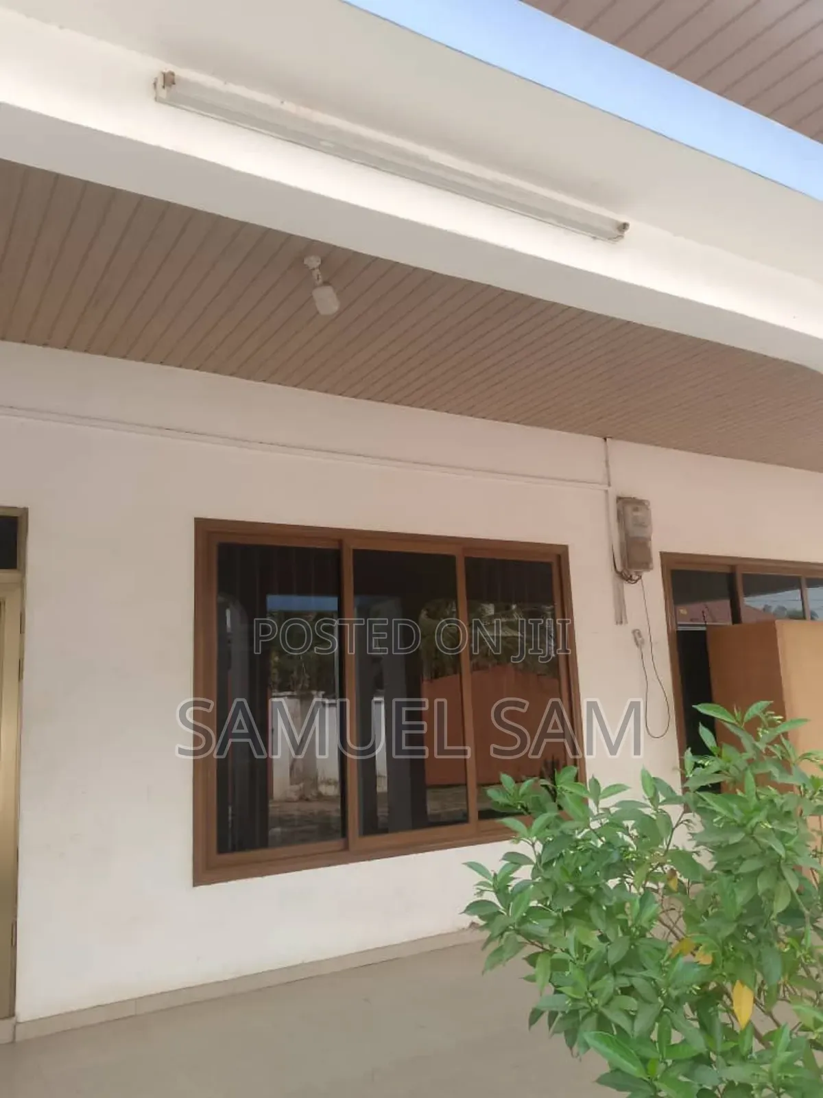 5bdrm House in Tema Community 22 for rent