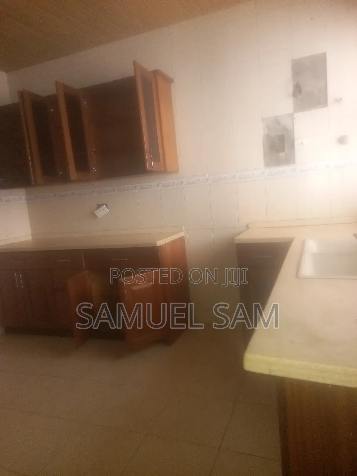 5bdrm House in Tema Community 22 for rent