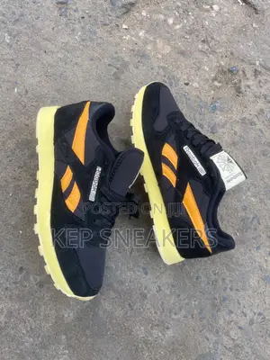 Reebok Classic Sport Clean