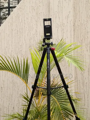 Executive Tripod Stand