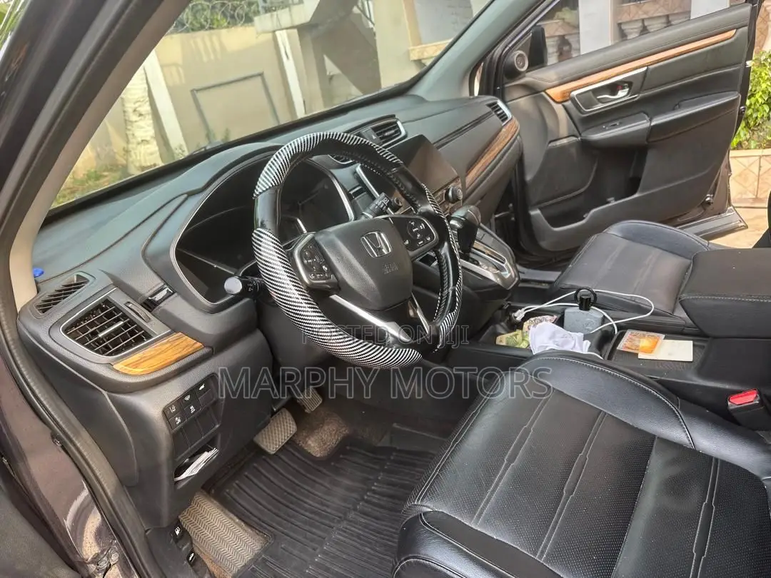 Honda CR-V Touring 4dr SUV AWD (1.5L 4cyl CVT) 2017 Black