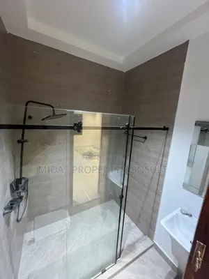 4bdrm House in Ayi Mensah, Oyarifa for sale