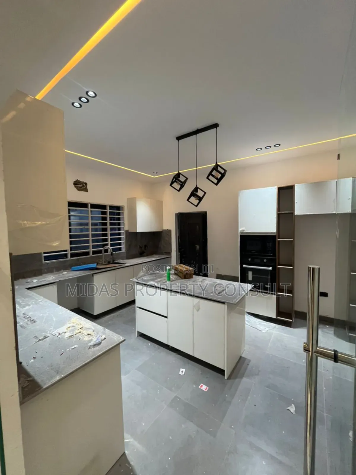 4bdrm House in Ayi Mensah, Oyarifa for sale