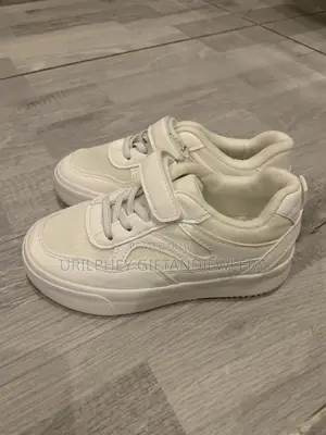 Kids Triple White Sporty Sneakers – Clean Classic