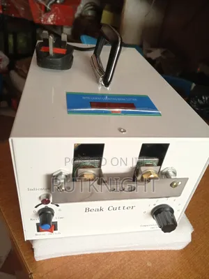 Automatic Debeaker Machine