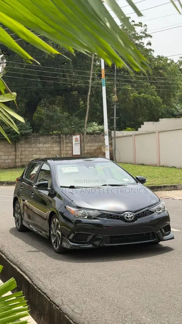 Toyota Corolla Hatchback 2019 Black