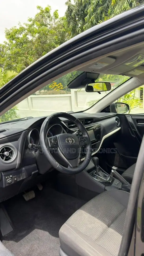 Toyota Corolla Hatchback 2019 Black