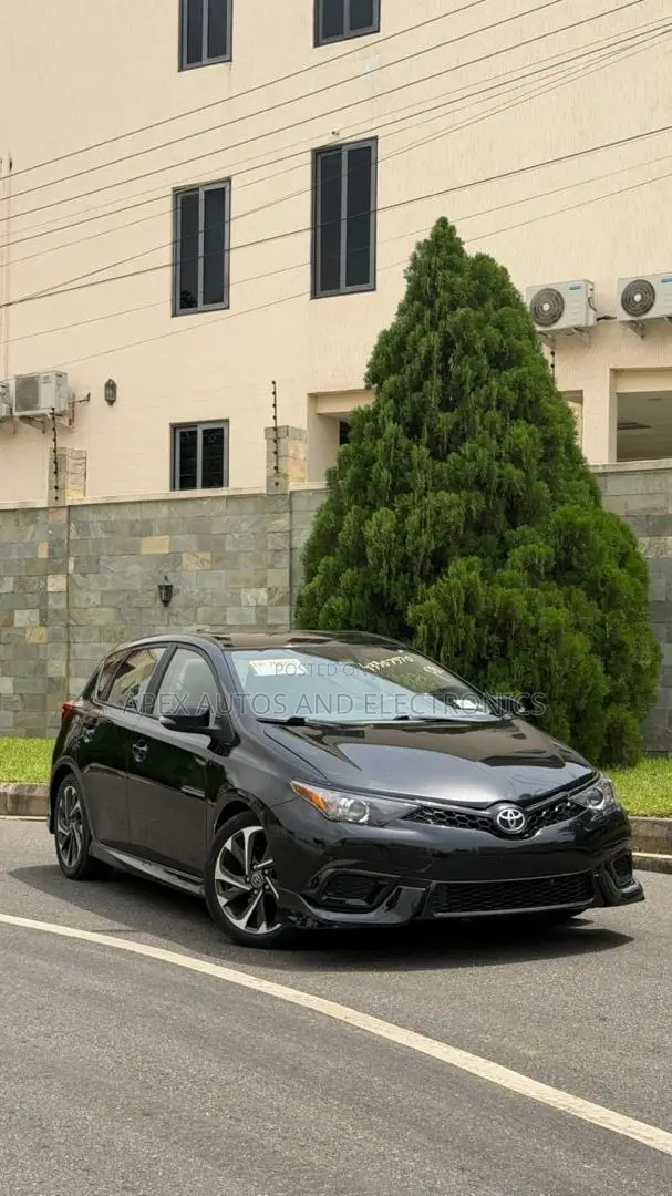 Toyota Corolla Hatchback 2019 Black