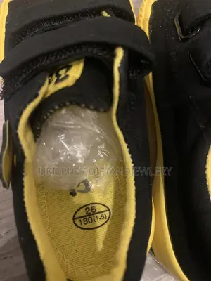 Kids Yellow Black Duck Sneakers – Playful Animal Design