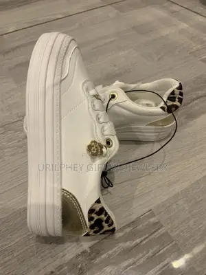 White Glam Platform Kid Sneakers With Leopard Print Heel Gold Detail