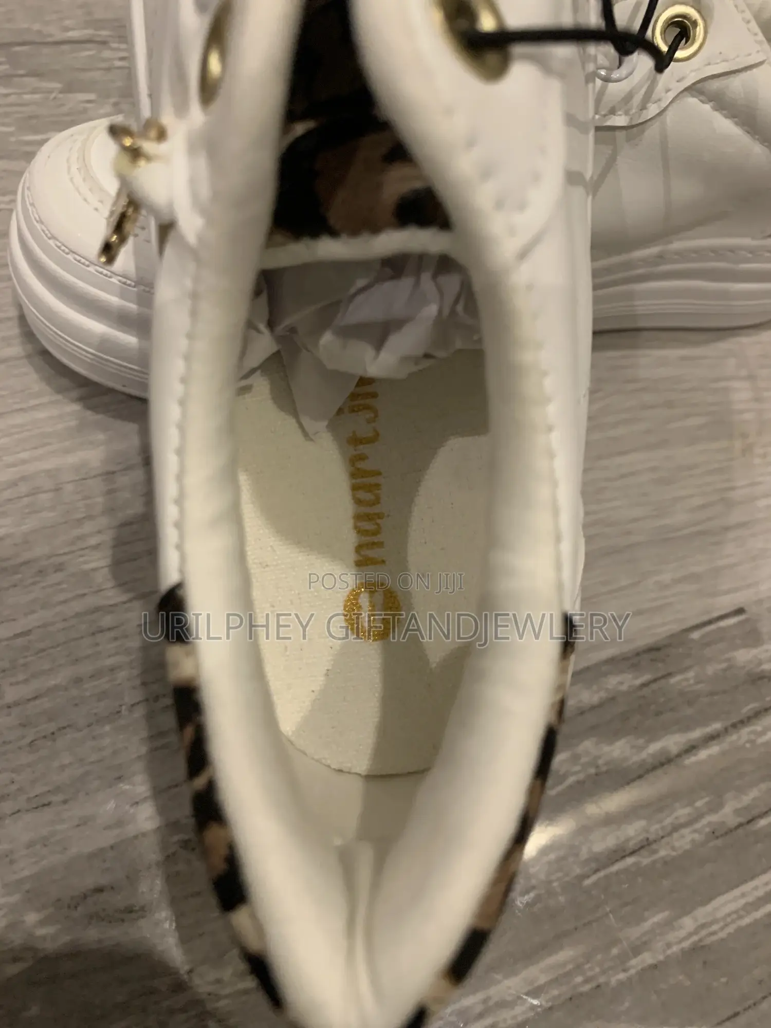 White Glam Platform Kid Sneakers With Leopard Print Heel Gold Detail