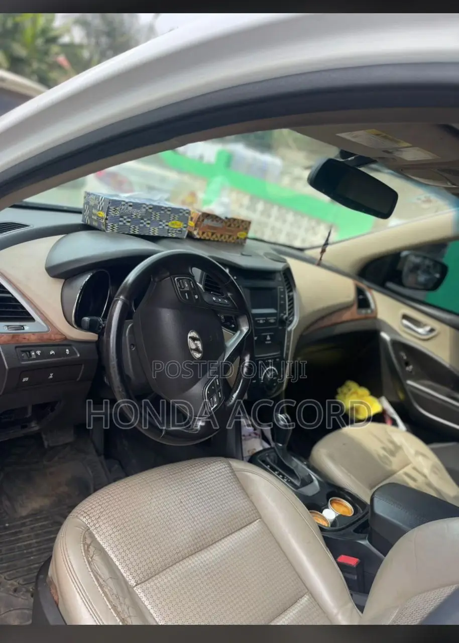 Hyundai Santa Fe Sport 2.0T 2013 White