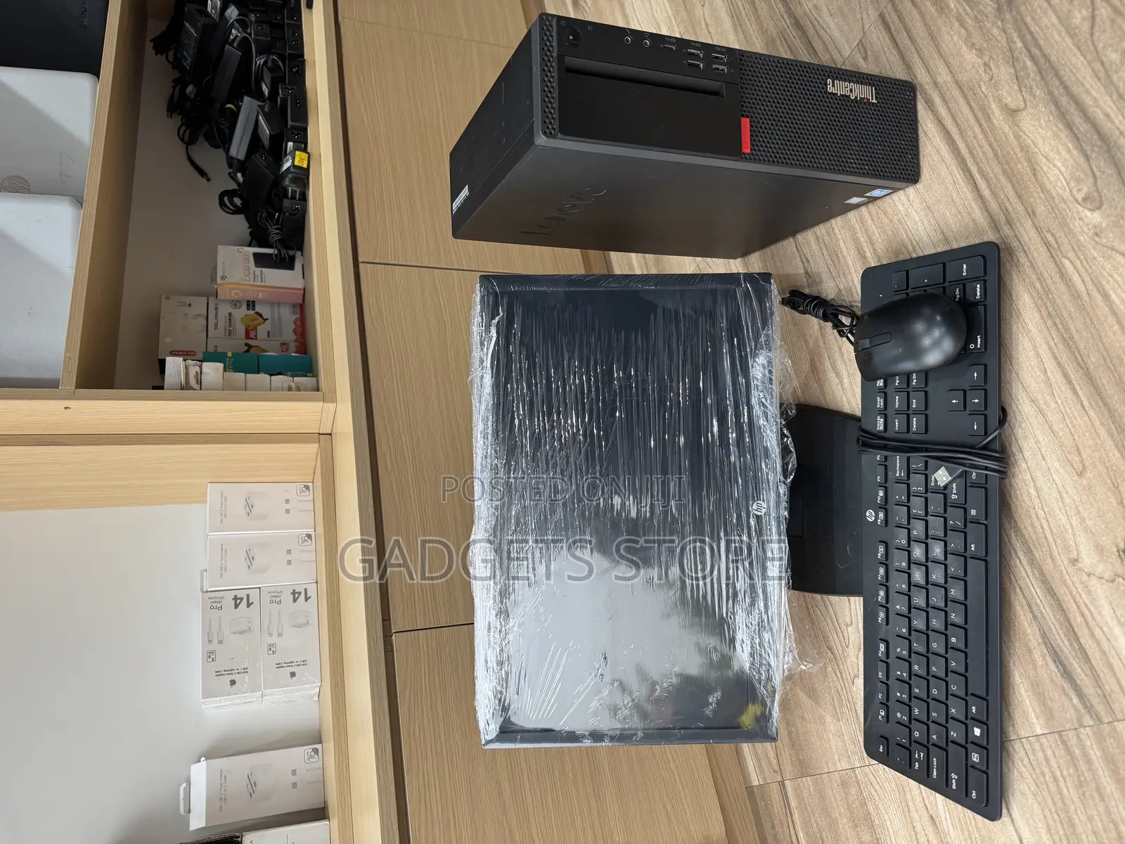 Desktop Computer Lenovo 8GB Intel HDD 500GB