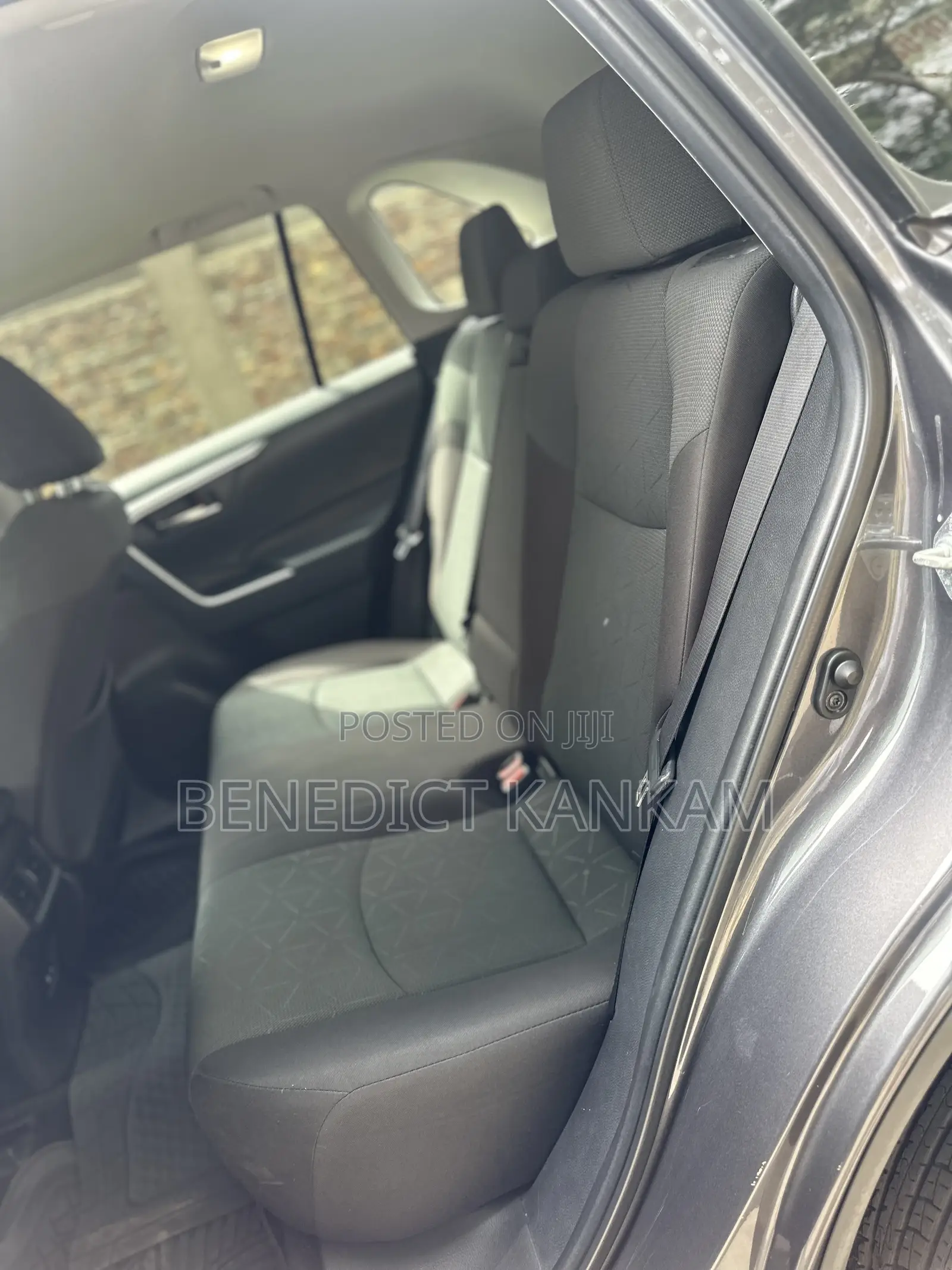Toyota RAV4 XLE AWD 2023 Gray