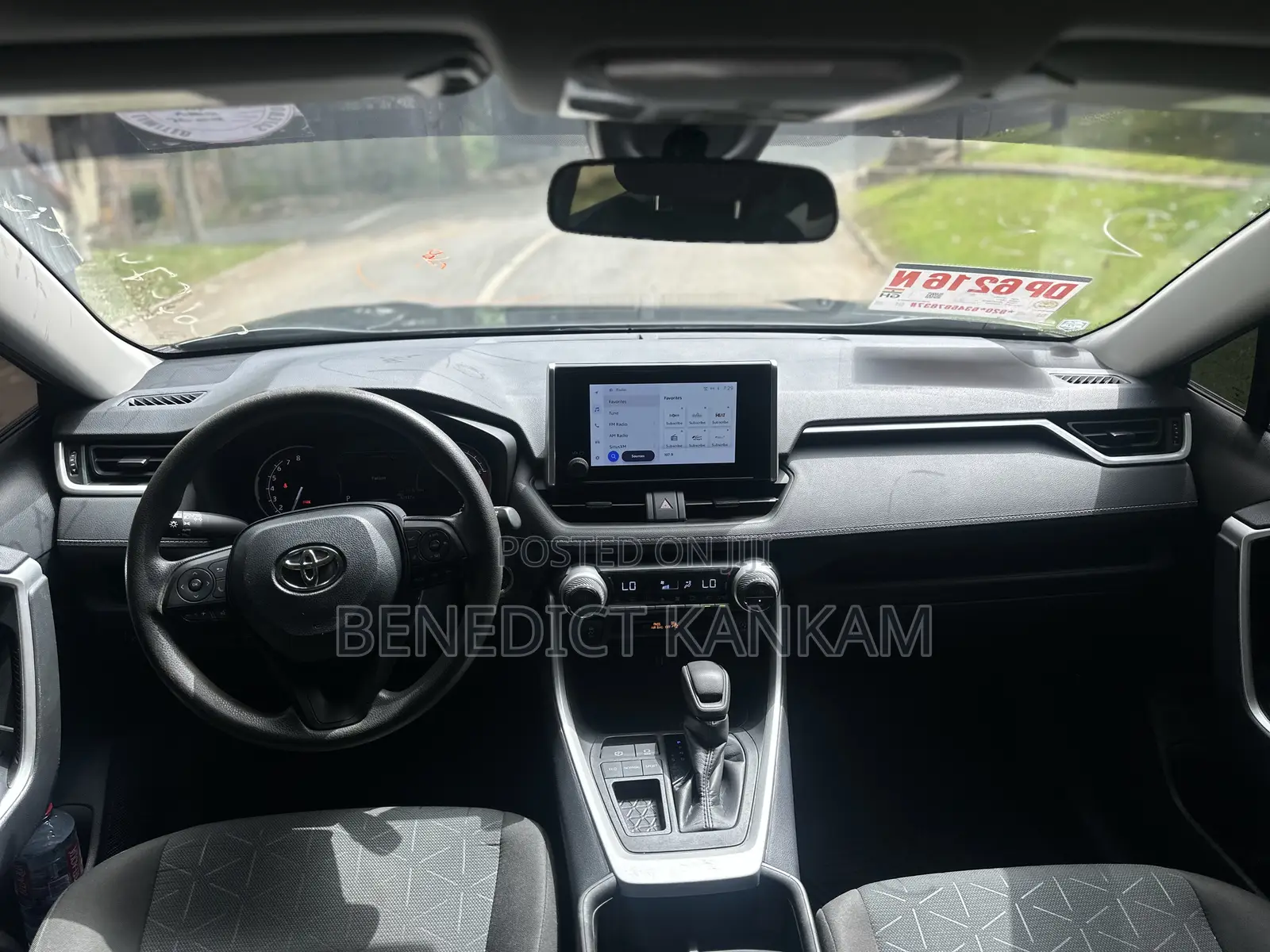 Toyota RAV4 XLE AWD 2023 Gray