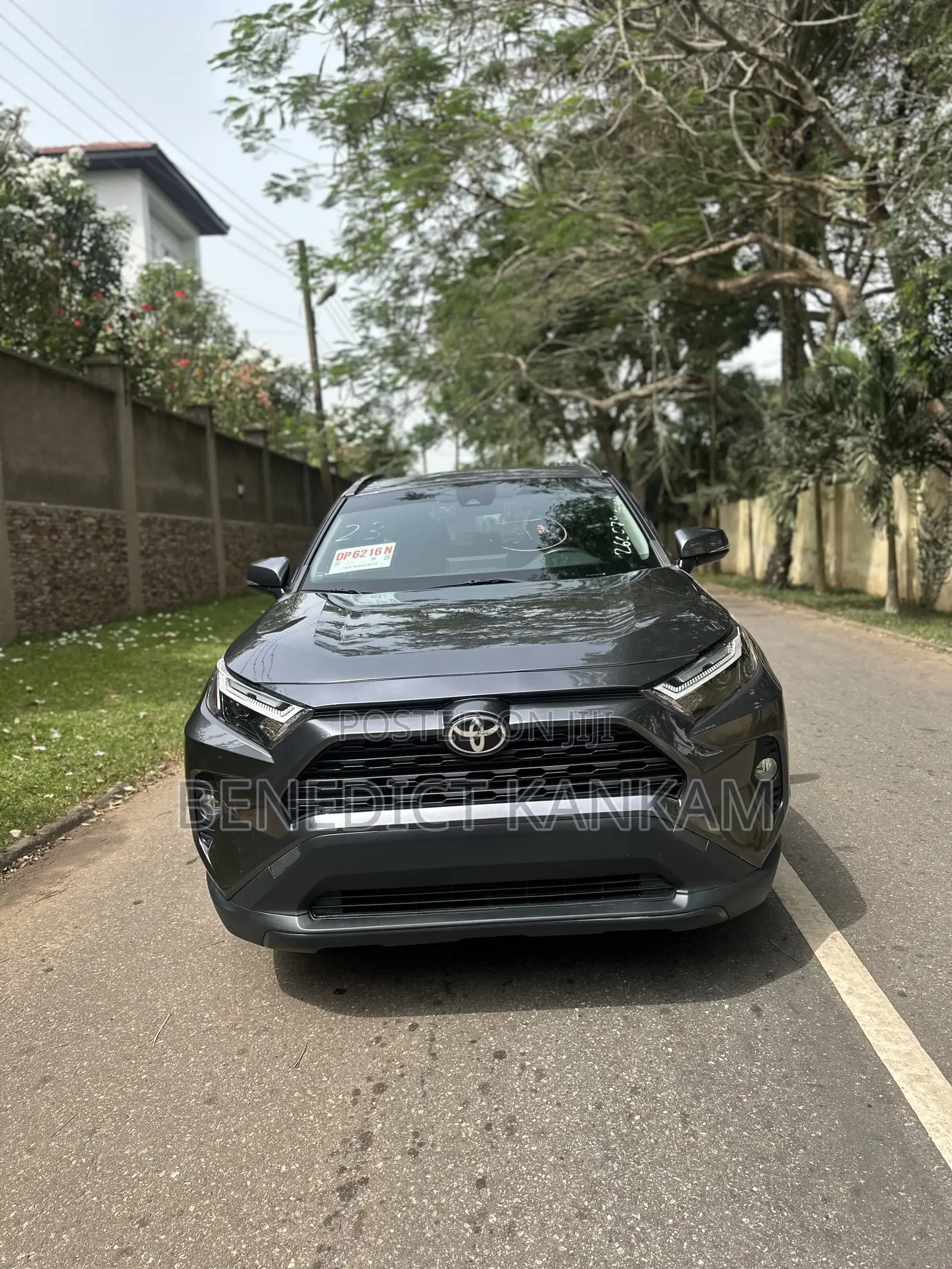 Toyota RAV4 XLE AWD 2023 Gray