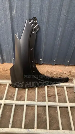 Toyota Cross 2021-2024 Fender Lh