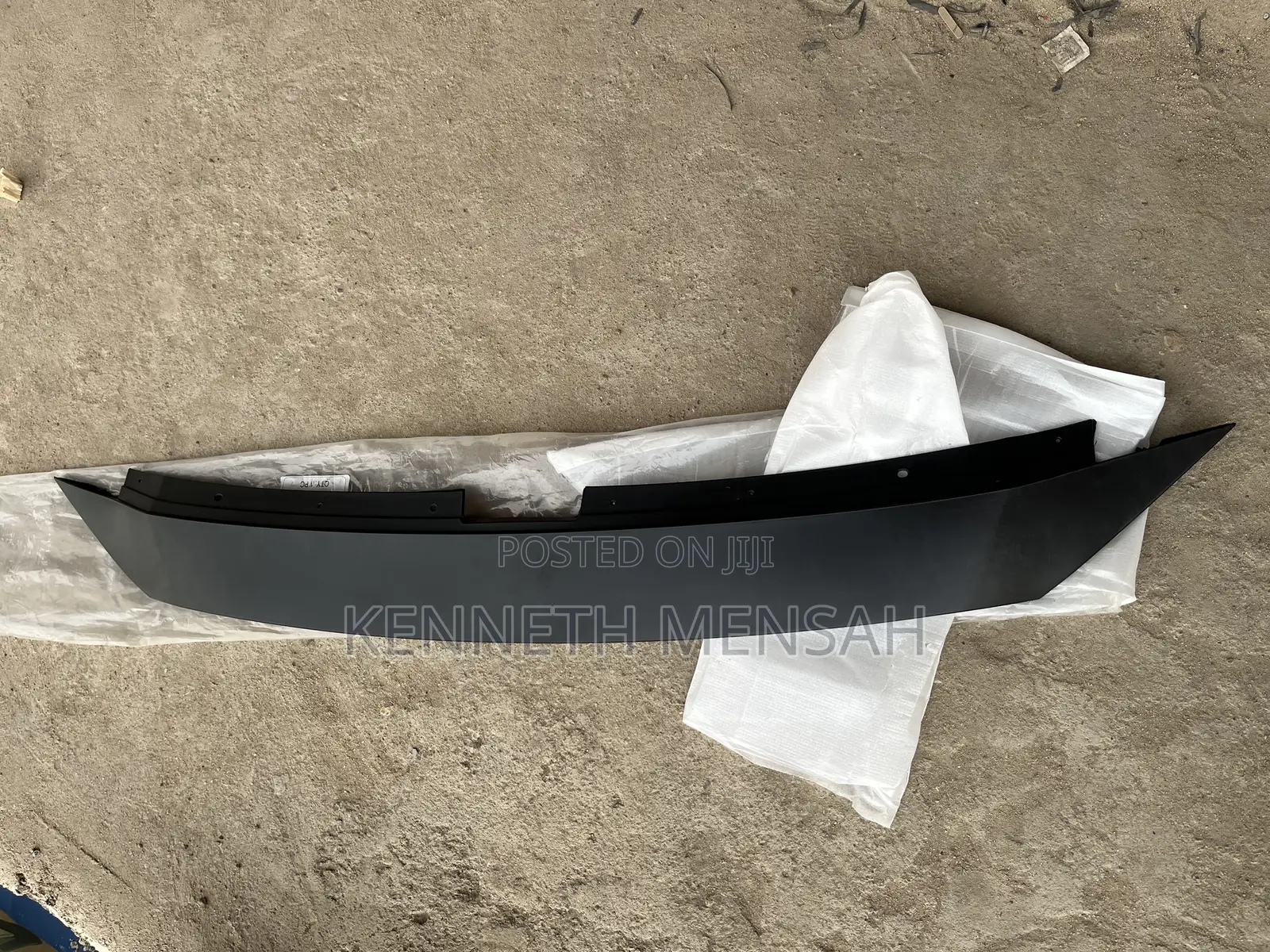 Mazda Cx9 Bonnet Moulding