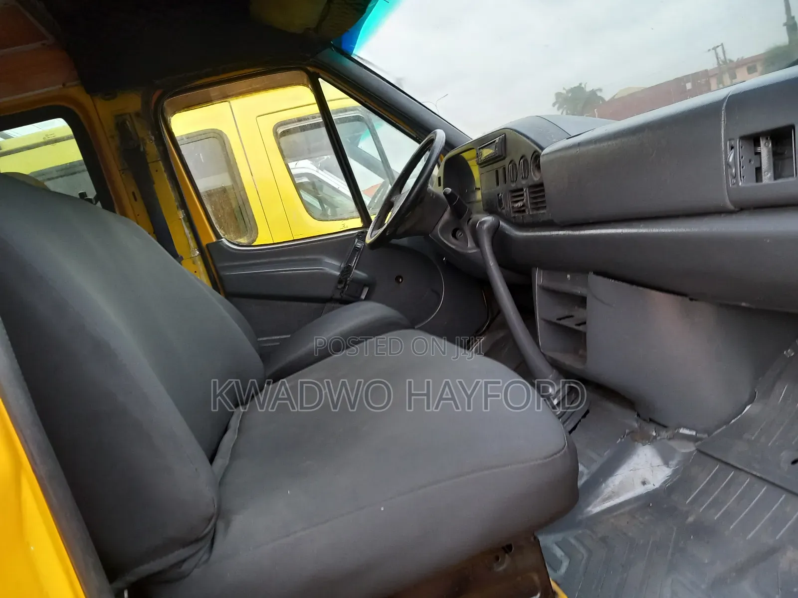 Mercedes-Benz Sprinter 2009 Yellow